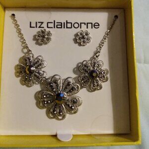 Liz Claiborne necklace with matching earings